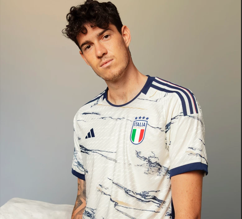 post card italia bastonii.webp